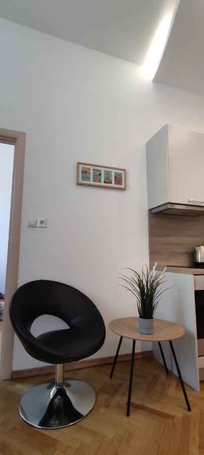 Apartment Milani With Private Garage Опатия Екстериор снимка